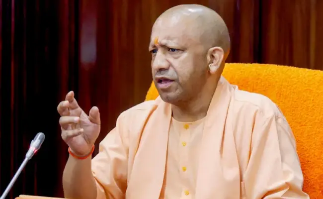 UP News: महर्षि वाल्मीकि जयंती पर CM योगी ने लिखी पाती, दिया सामाजिक समरसता का संदेश